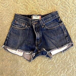 Levi’s Vintage Slim Straight 514 cut off short shorts size 30